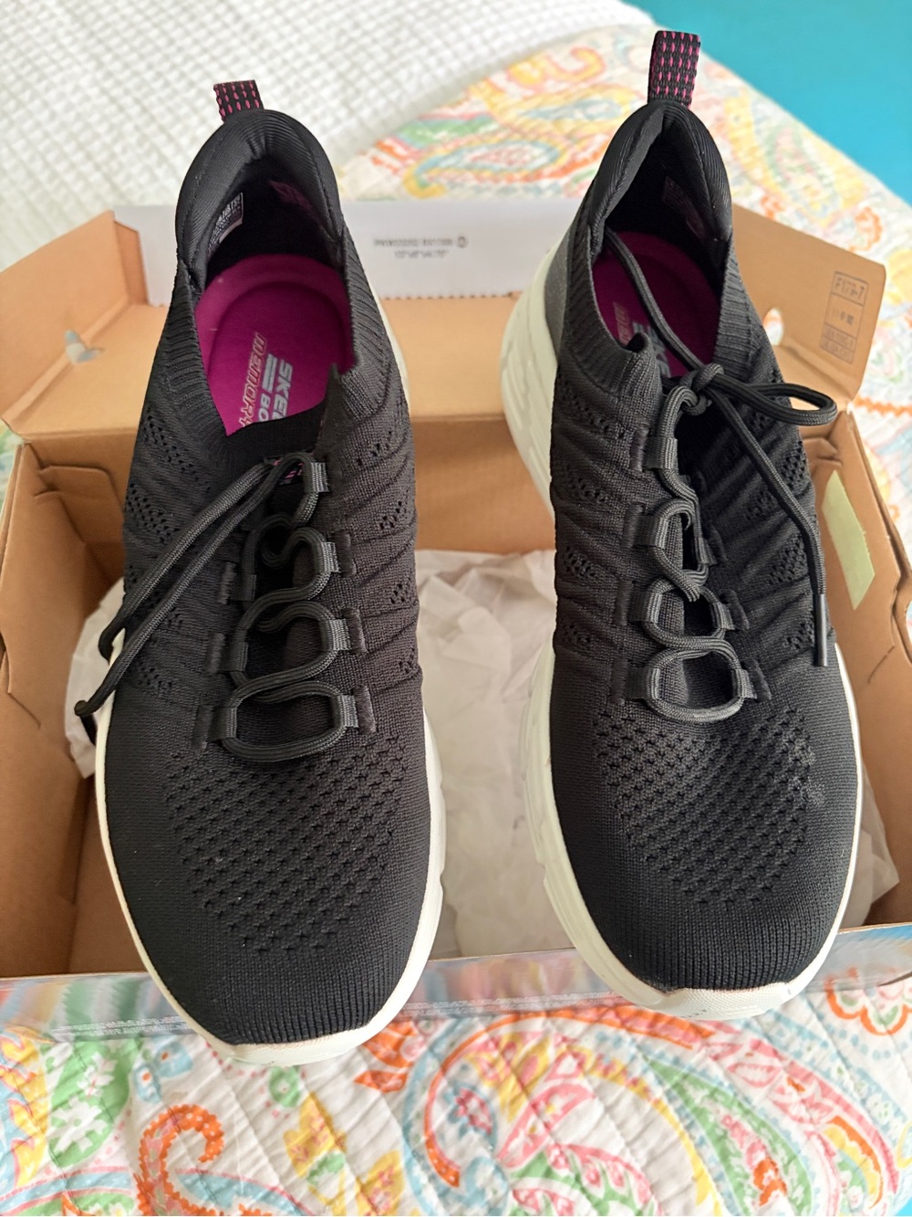 NWT Skechers Women’s B Flex Levelled Ground Black Sneakers